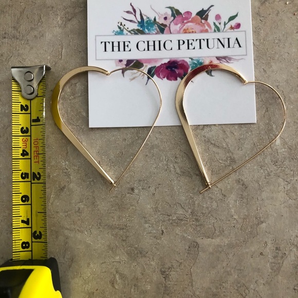 Heart hoop earrings - Picture 5 of 6